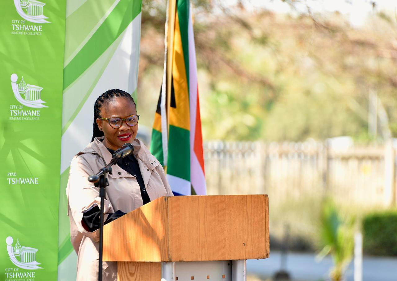 Tshwane mayor leaves speaker to defend controversial council meeting in court